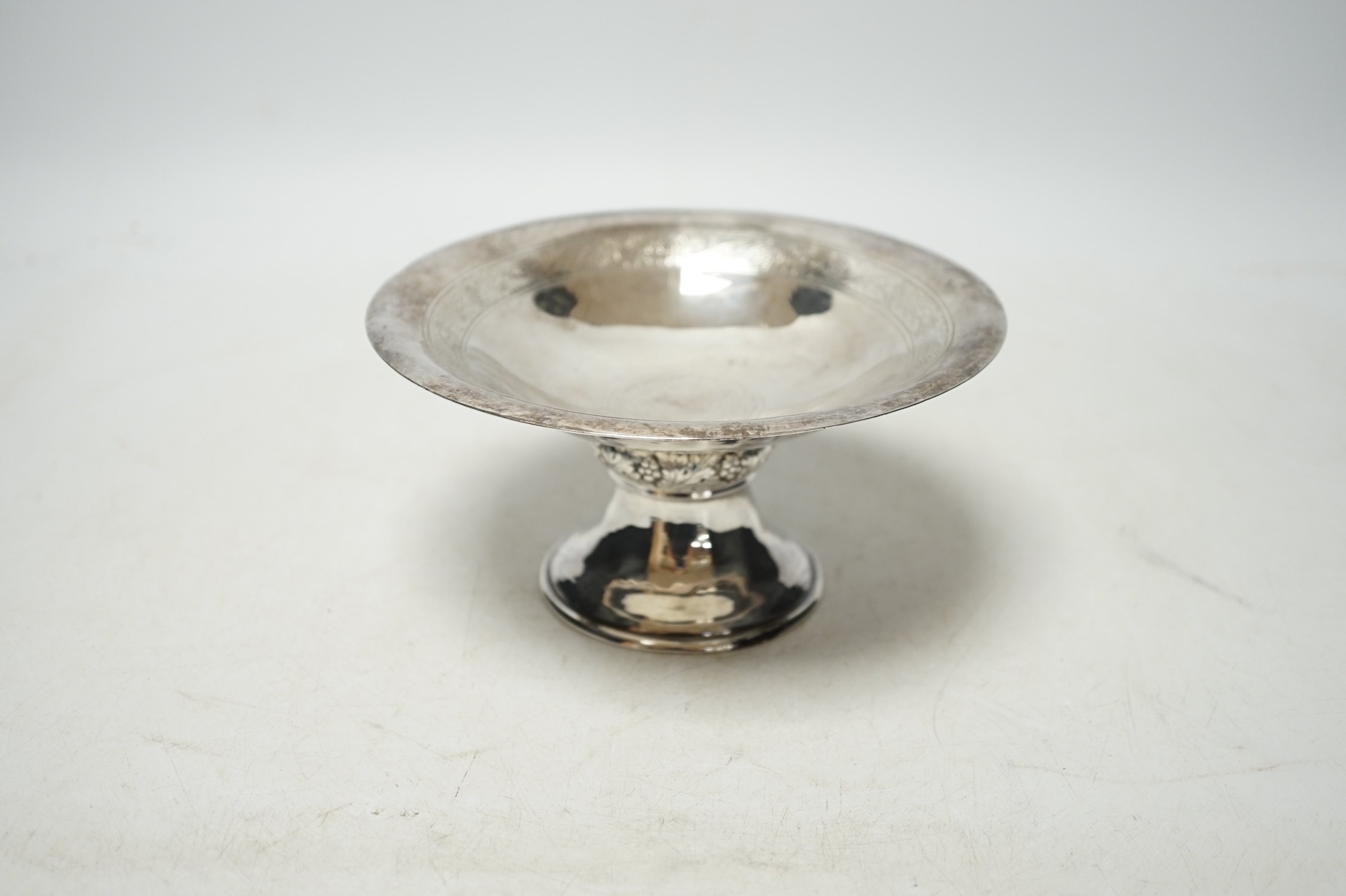 A George V silver pedestal bowl, by Searle & Co, London, 1934, diameter 15.1cm, 7.2oz. Condition - fair